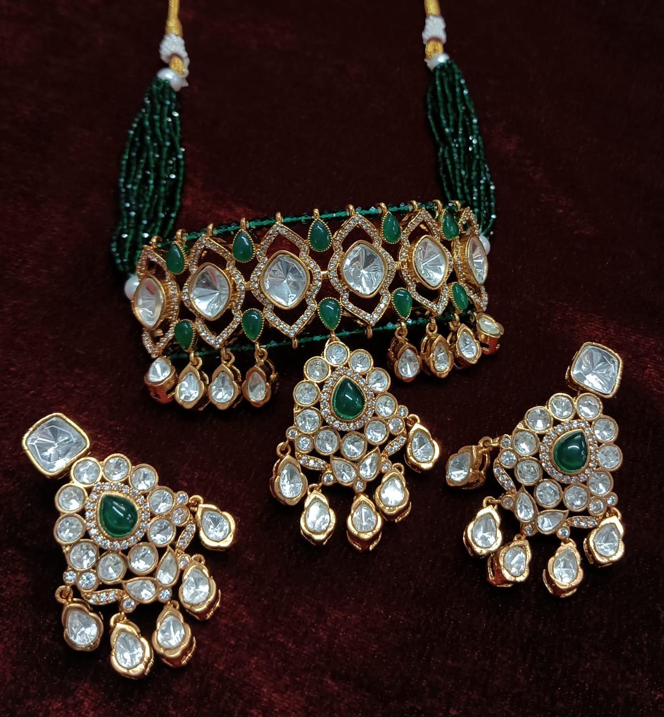 Beautiful Choker Set With Stone
