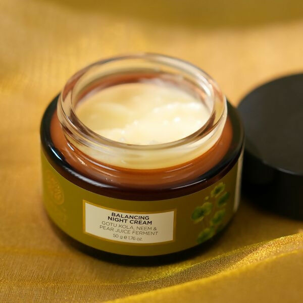 Forest Essentials Balancing Night Cream with Gotu Kola, Neem & Pear Juice Ferment