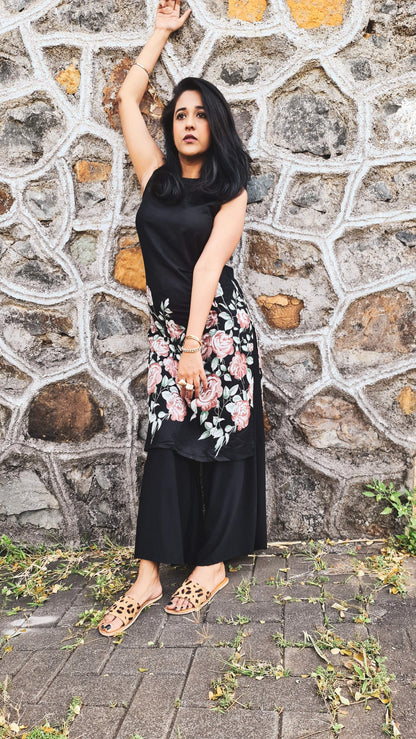 Jompers Women's Black Floral Printed Floral Kurta