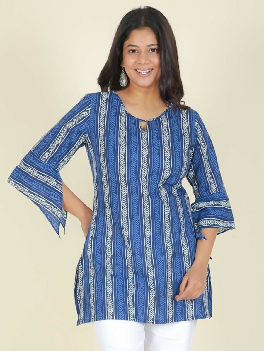 Aramya Blue Soft Cotton Striped Straight Kurta for Women
