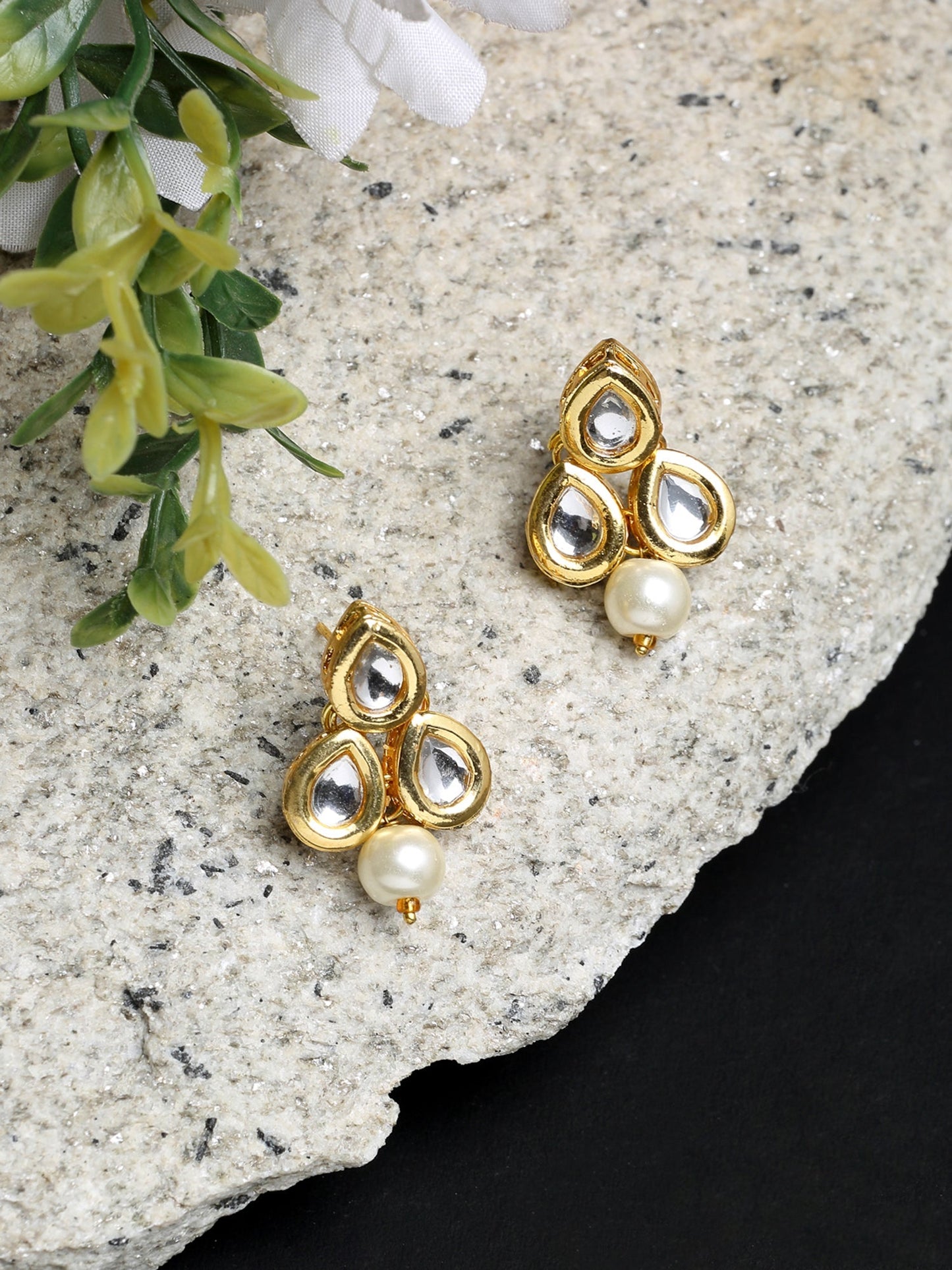 Kundan Studs - Ruby Raang