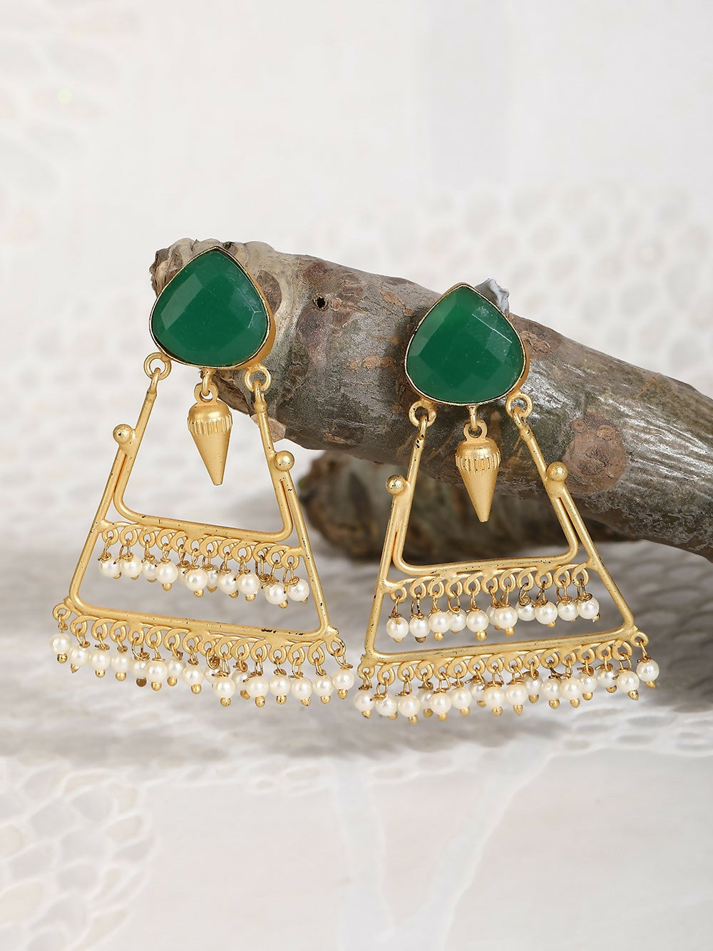 Joban Fashion Women Green Stone Matte Gold Earrings
