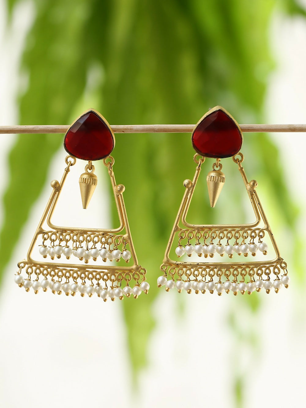 Joban Fashion Women Handcrafted Red Stone Matte Gold Earrings