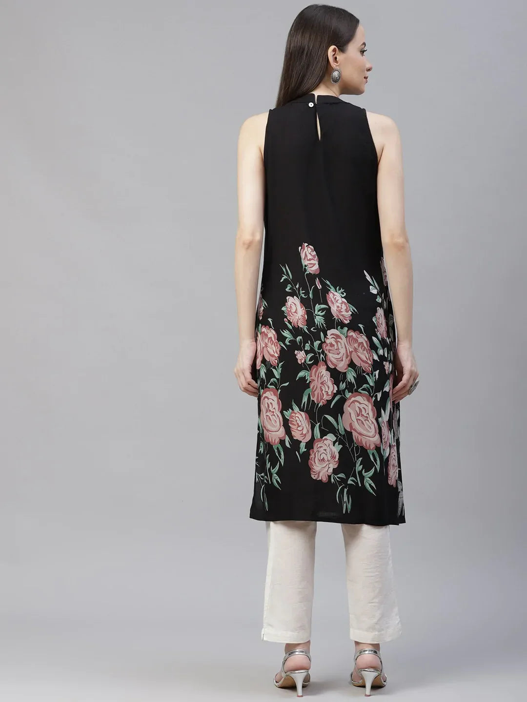 Jompers Women's Black Floral Printed Floral Kurta