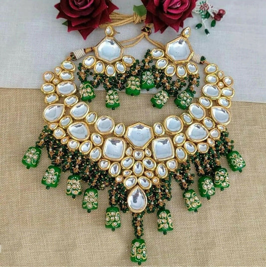 Joban Fashion Ggreen Kundan Work Necklace Set