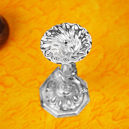 Sri Rudra Elephant Devadas Deepa (SR 00068)