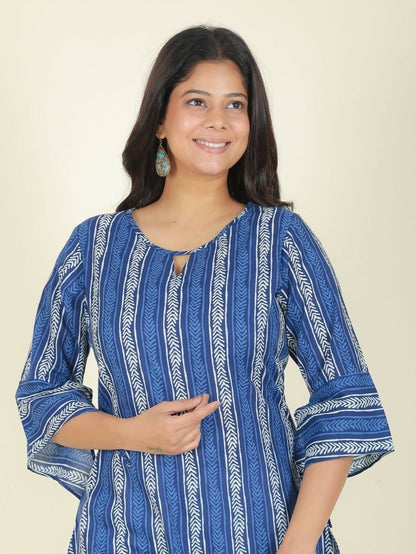 Aramya Blue Soft Cotton Striped Straight Kurta for Women