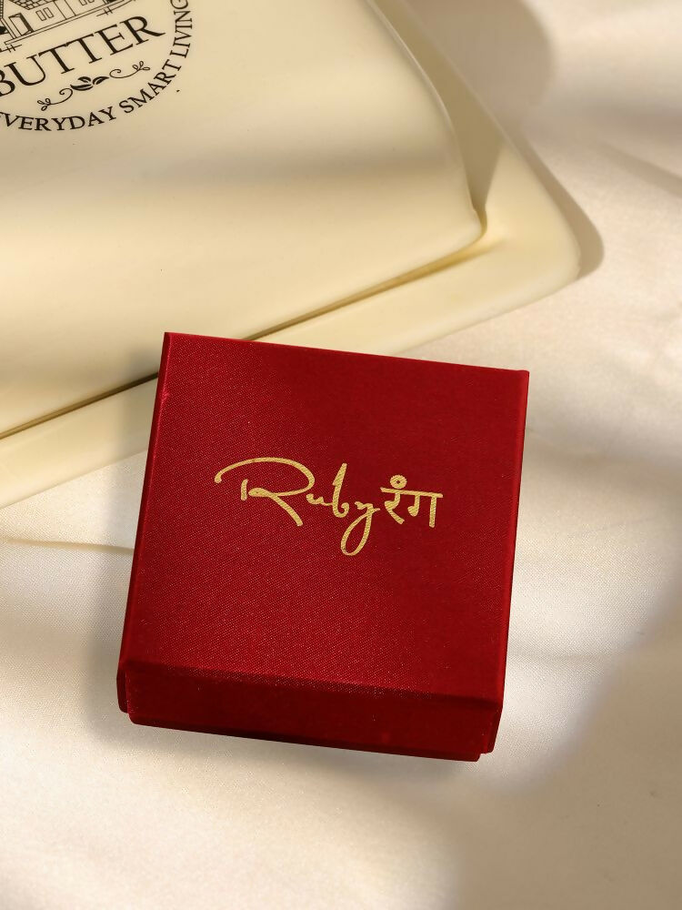 Women's Kundan Pearl earrings - Ruby Raang