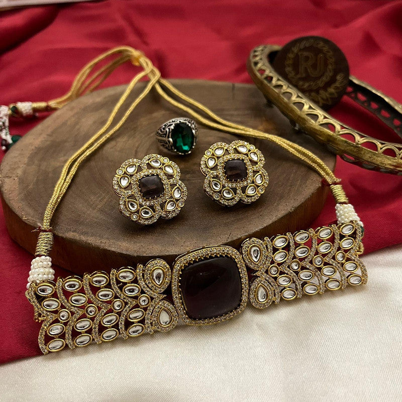 Adorable Kundan Choker Set with Earrings