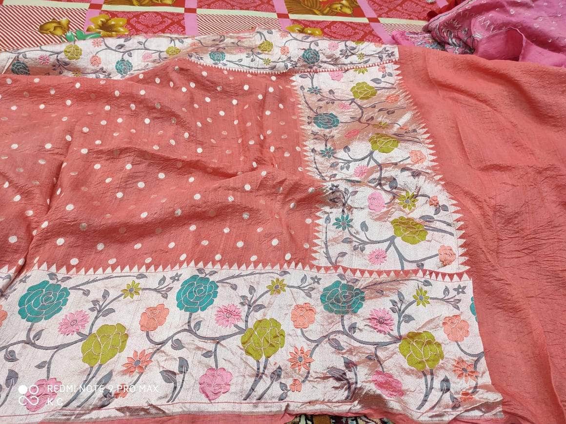Banarasi Silk Saree with meenakari  border and Zari booti