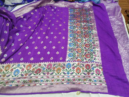 Banarasi Silk Saree with meenakari  border and Zari booti