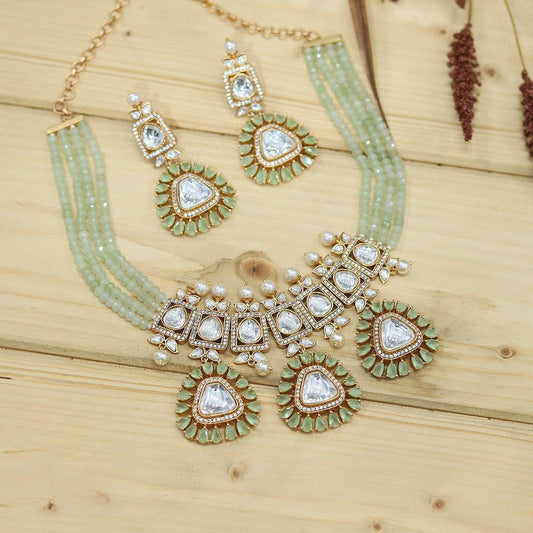 Beautiful And Attractive Stone Necklace
