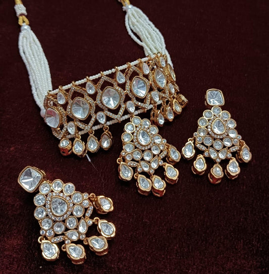 Beautiful Choker Set With Stone