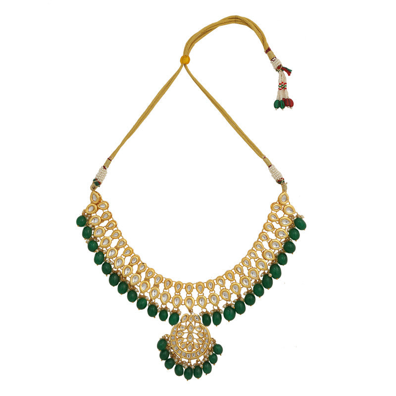 Beautiful Dark Green and Golden Kundan Necklace with Earrings and Maang Tikka