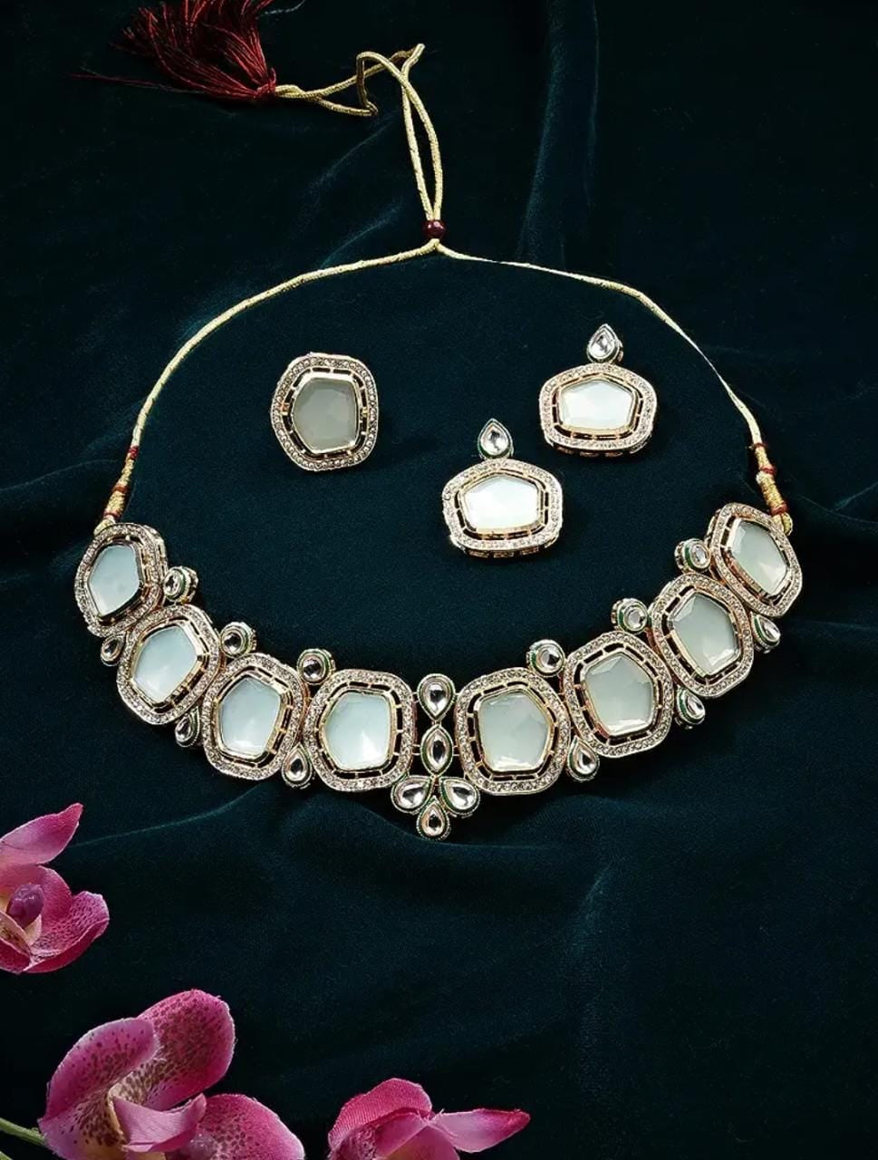 Beautiful Designer Kundan Necklace