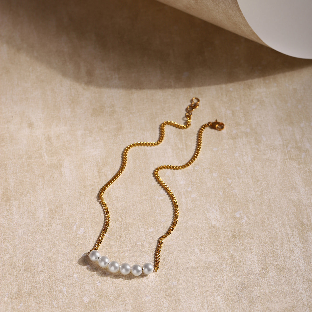 Beautiful Pearl and Precious Stone Necklace