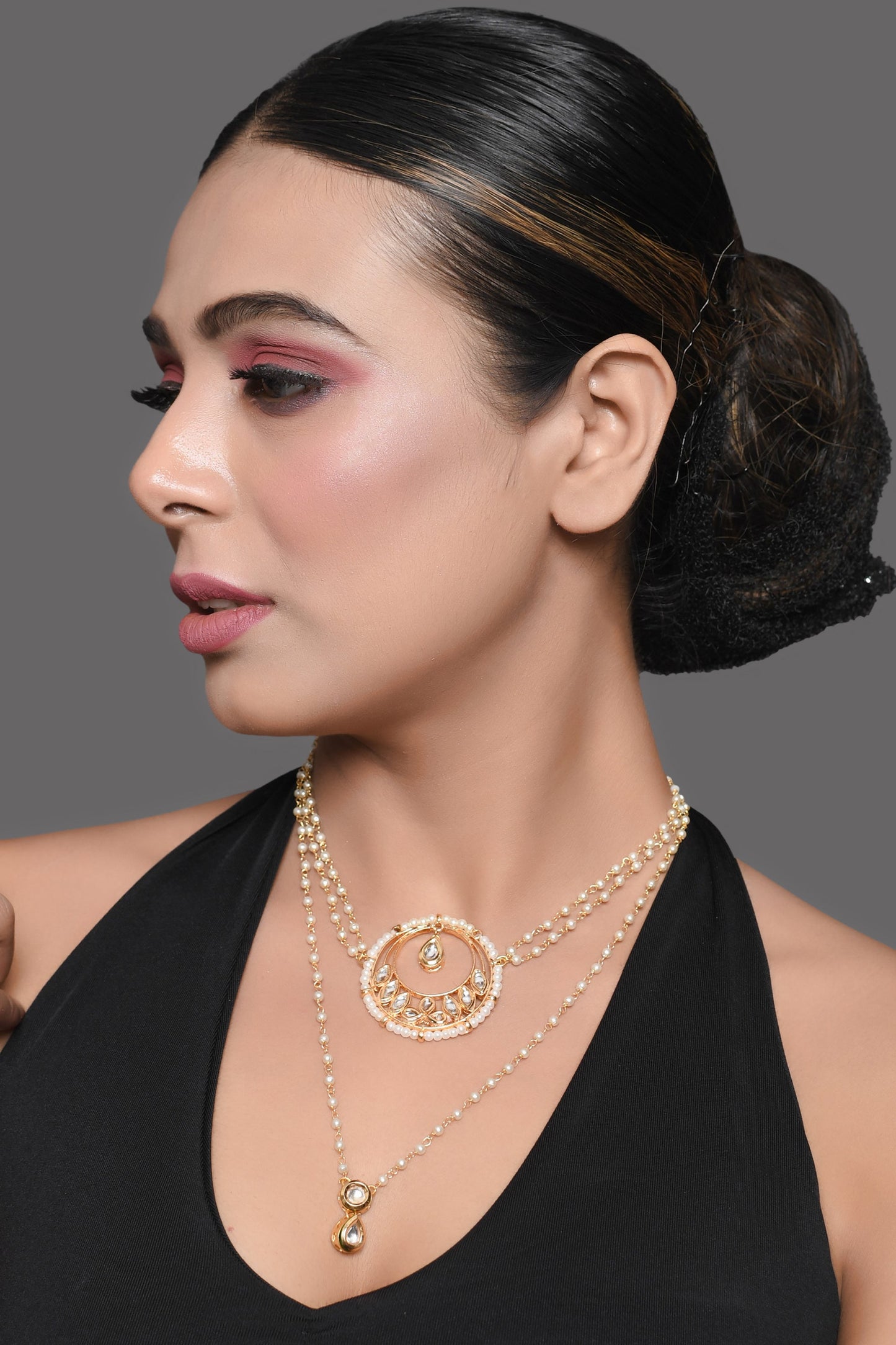 Beautiful Pearl Choker Kundan Beaded Necklace