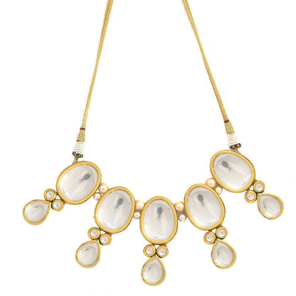 Beautifully Handcrafted Maharani Look Kundan Necklace With Earrings and Mang Tikka