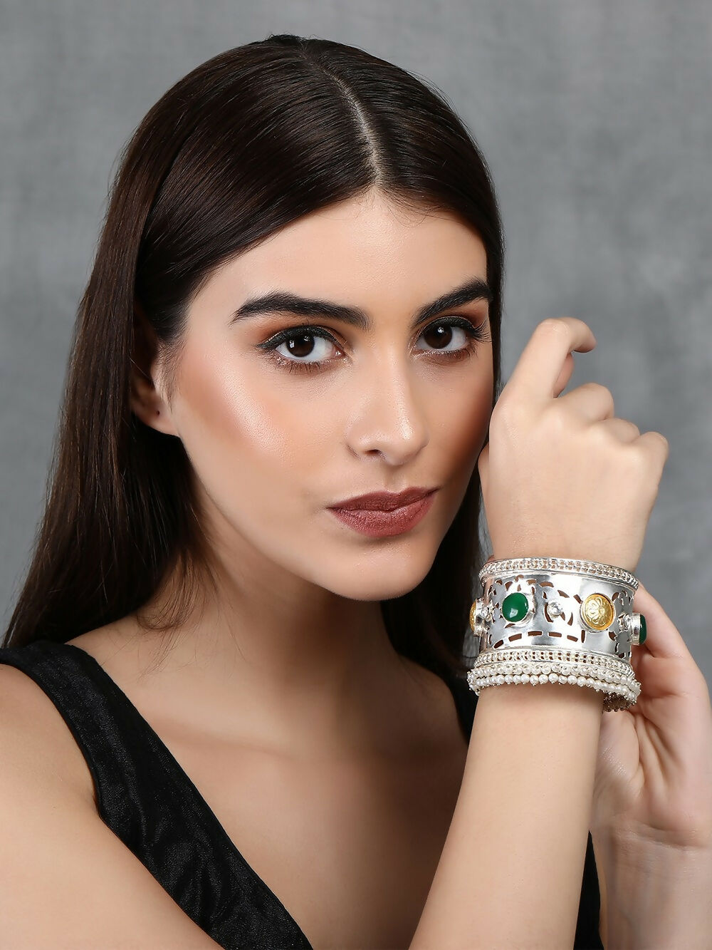 Joban Fashion Women Green Stone Silver Tone Bangle