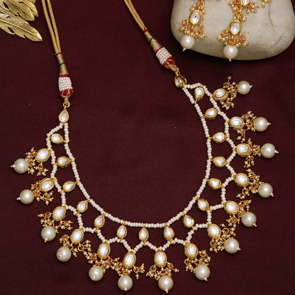 Designer Kundan Choker Set With Earrings