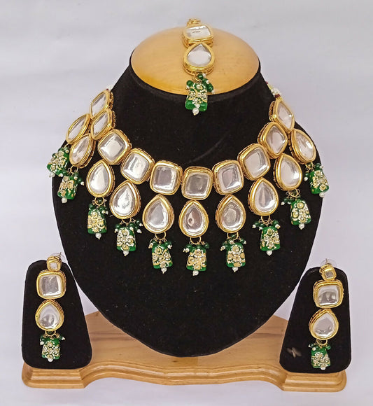 Joban Fashion Ggreen Kundan Work Necklace Set
