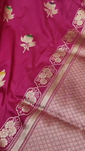 Elegant Lightweight Banarasi Mashru Silk Saree Comes with Zari Border