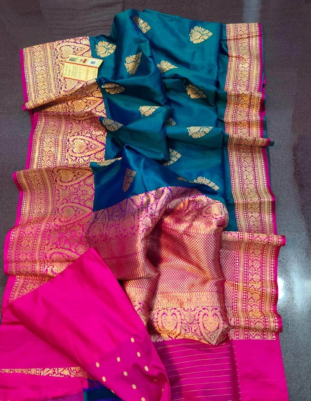 Exclusive Gold Zari Banarasi Silk Saree