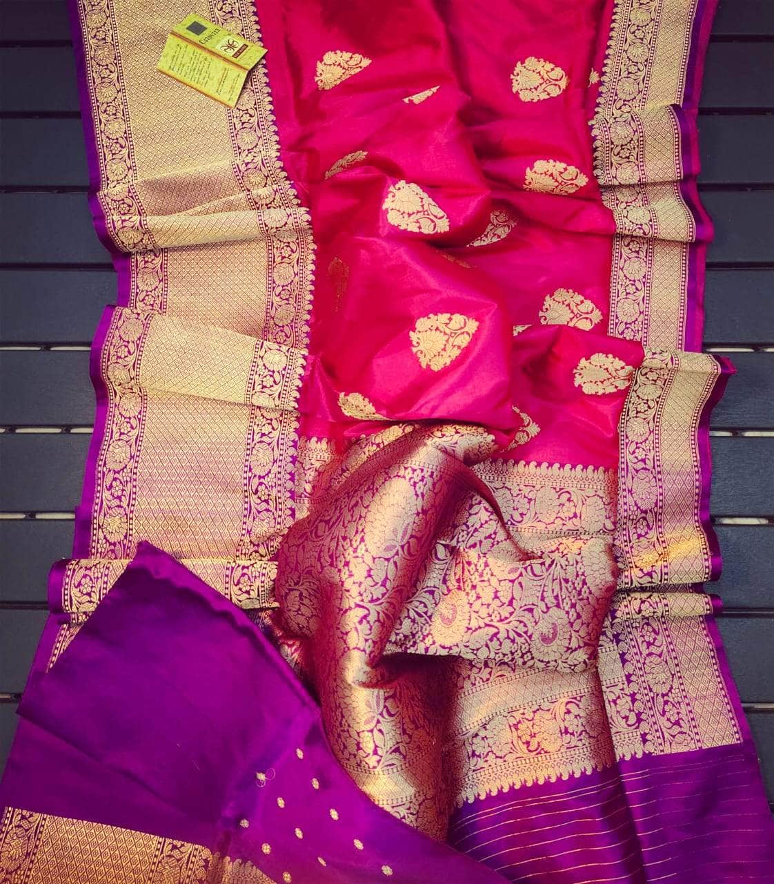 Exclusive Gold Zari Banarasi Silk Saree