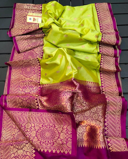 Exclusive Gold Zari Banarasi Silk Saree