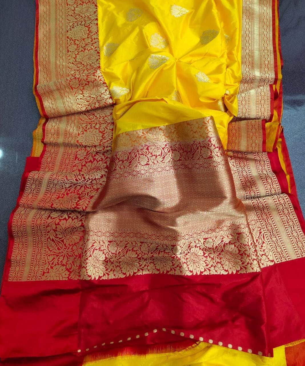 Exclusive Gold Zari Banarasi Silk Saree