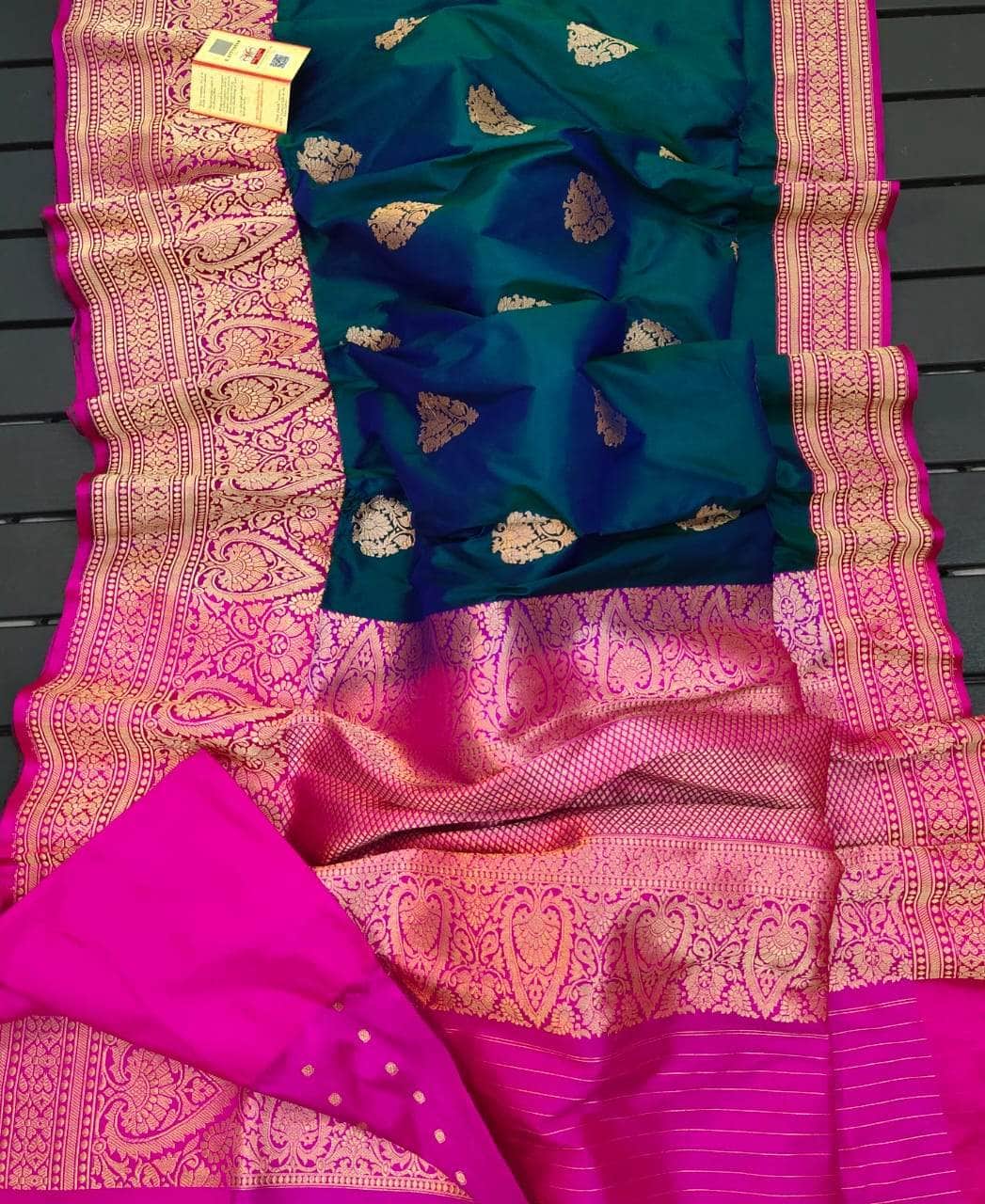 Exclusive Gold Zari Banarasi Silk Saree