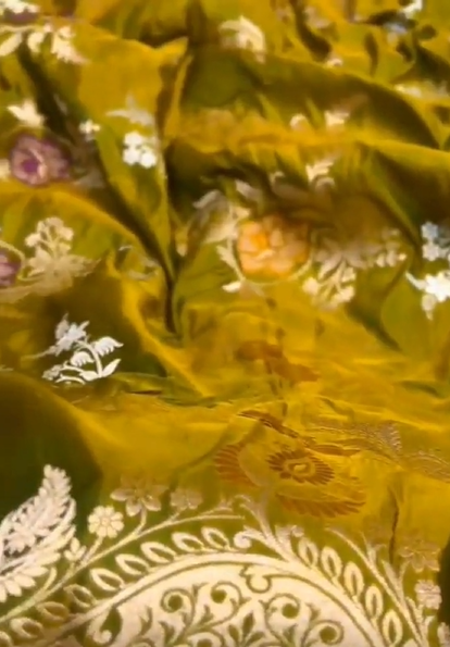 Exclusive Pure Banarasi Soft Meenakari Weaving Katan Silk Saree