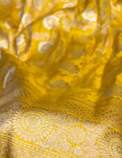 Exclusive Pure Banarasi Soft Meenakari Weaving Katan Silk Saree