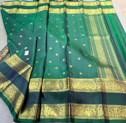 Exquisite Pure Kanjivaram Handloom Silk Saree with Rich Pallu