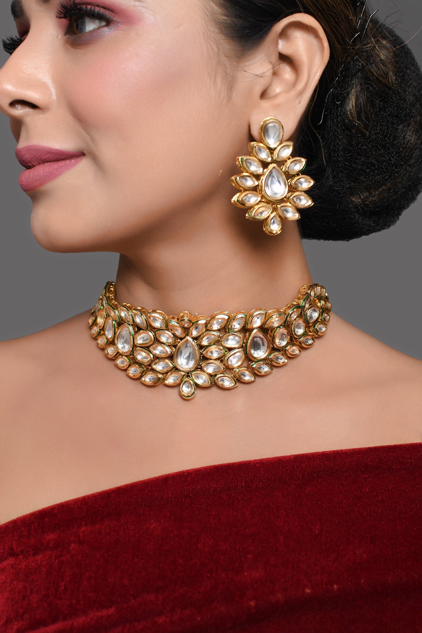 Gold Tone Kundan Inspired Necklace with Earrings