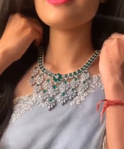 Gorgeous Green High Quality Kundan Necklace Set