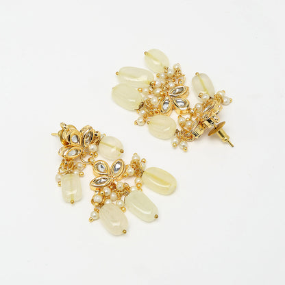 Kundan Necklace With Earrings and Precious Stone