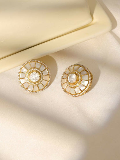 Women's Kundan Pearl earrings - Ruby Raang