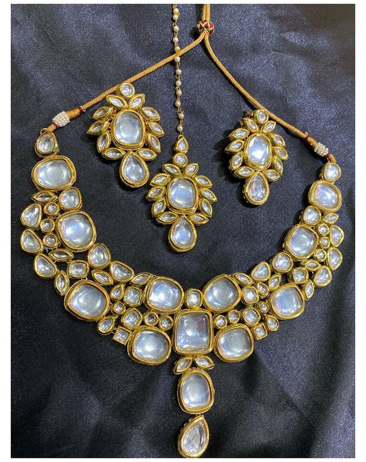 Joban Fashion Golden Kundan Work Necklace Set