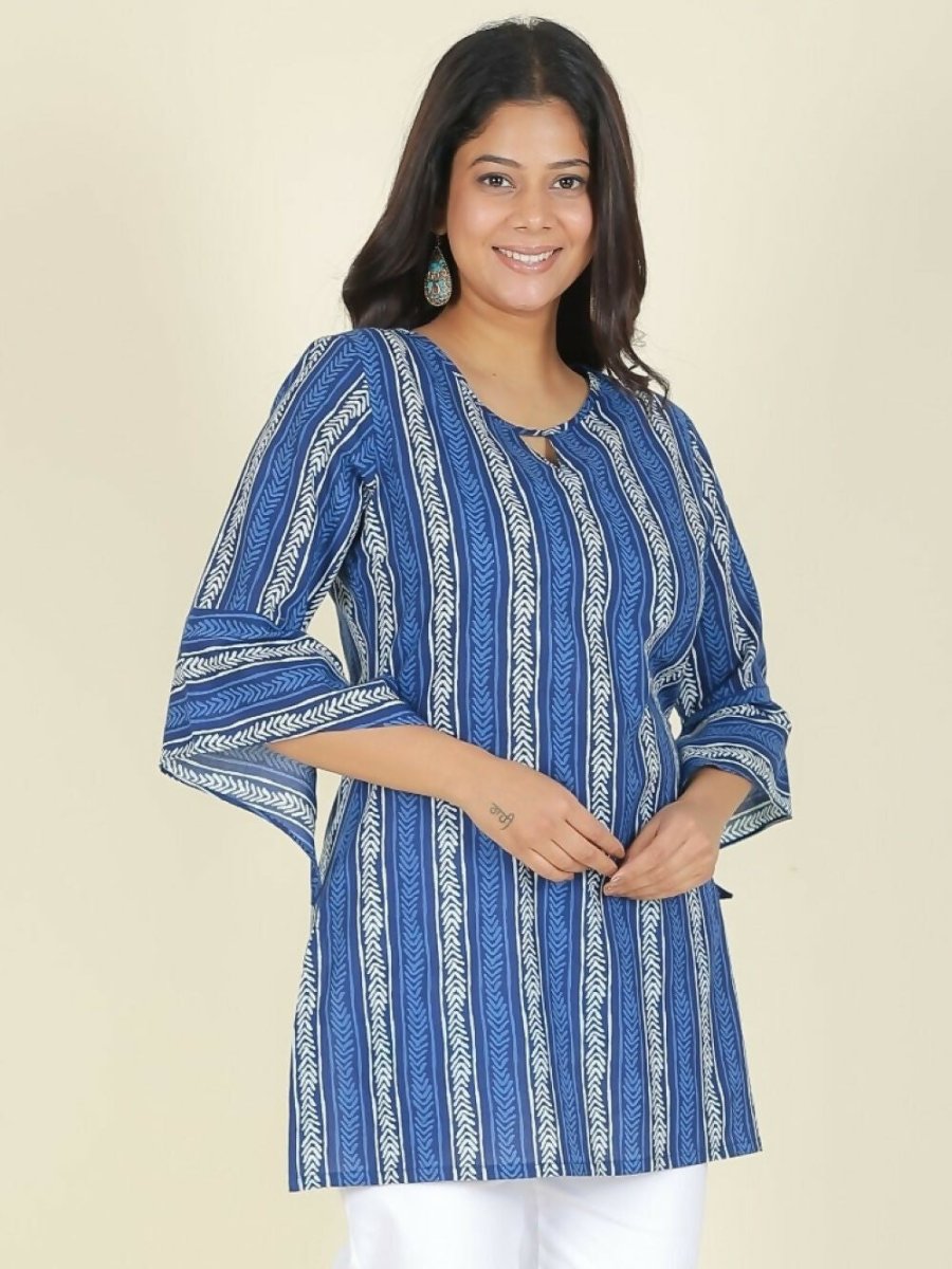 Aramya Blue Soft Cotton Striped Straight Kurta for Women