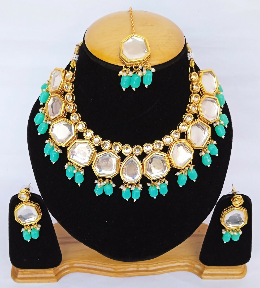 Joban Fashion Blue Kundan Work Necklace Set